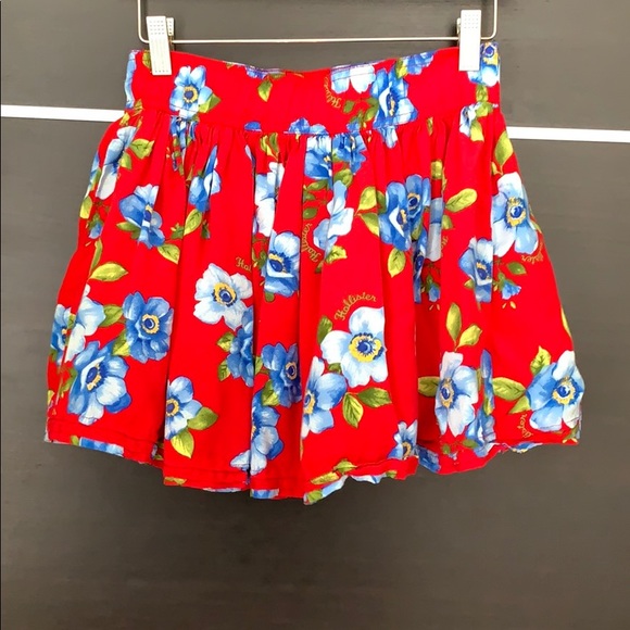Hollister Red Floral Tropical Skirt - Picture 3 of 9